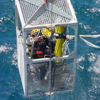 UG LR50 A2: 2 Diver Open Cage LARS