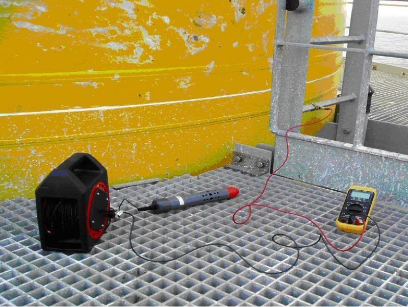 Buckleys: Marine Survey Kit with 150m Cable & Multimeter - Image 2