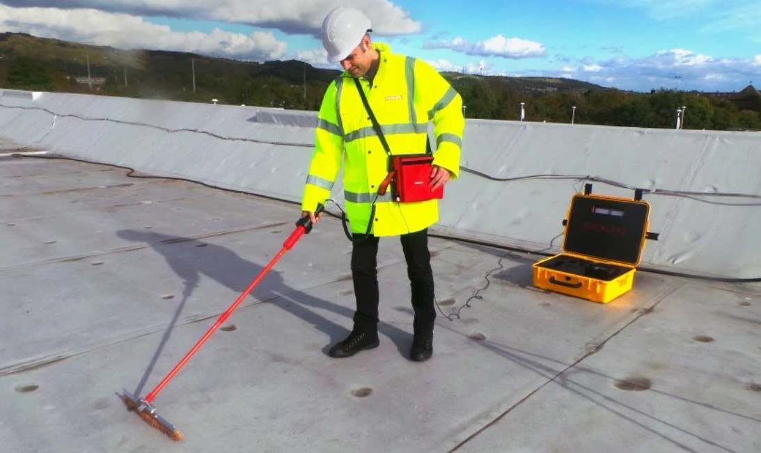 Buckleys: Dry Roof Pro2: Flat Roof Leak Detector Kit - Image 3