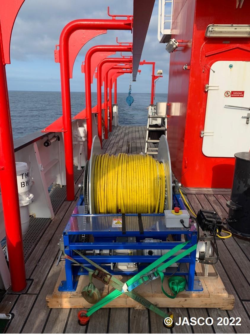 A.G.O. CSW -7VK: Lightweight Electric Winch (2.25kW) - Image 2