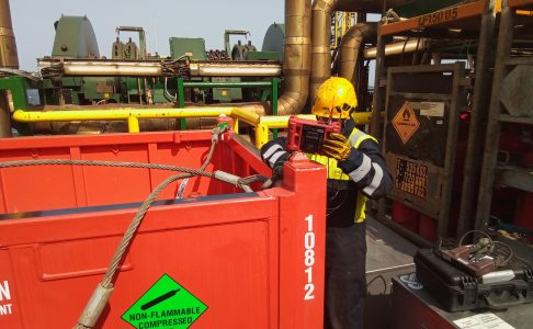 image of NDT Equipment Selection and assembling by an expert