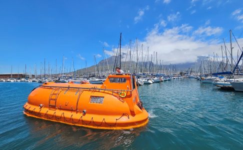Unique Group Delivers 12-Man Self-Propelled Hyperbaric Lifeboat (SPHL) with Davit System